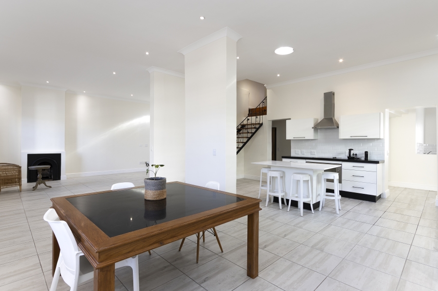 5 Bedroom Property for Sale in Strand Central Western Cape